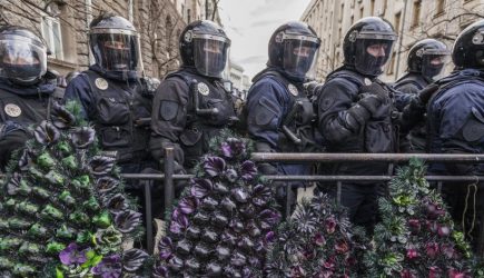 Спецназ в столице: на Украине готовят путч
