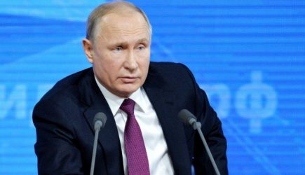 Путин назвал провокацией Порошенко инцидент в Керченском проливе