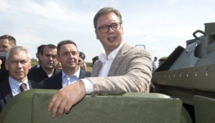 «Скоро пойдут танки». Путин и Вучич прорывают блокаду НАТО