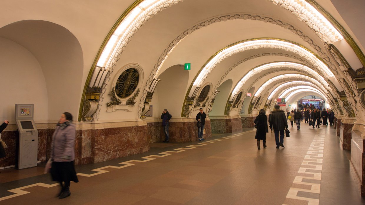 Переход маяковская площадь восстания