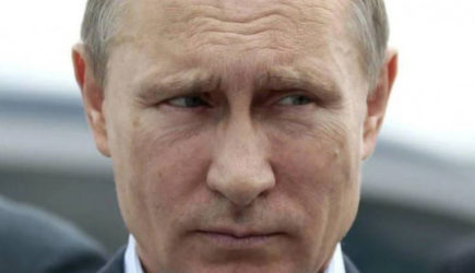 «Пенсии перестанут платить с 1 января». Путин подписал новый закон