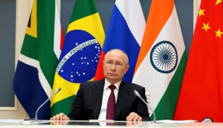 Путин: мы решим сложный вопрос о единой валюте БРИКС