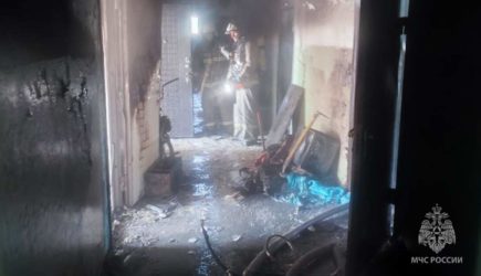 Два человека погибли при пожаре в общежитии в Красноярске