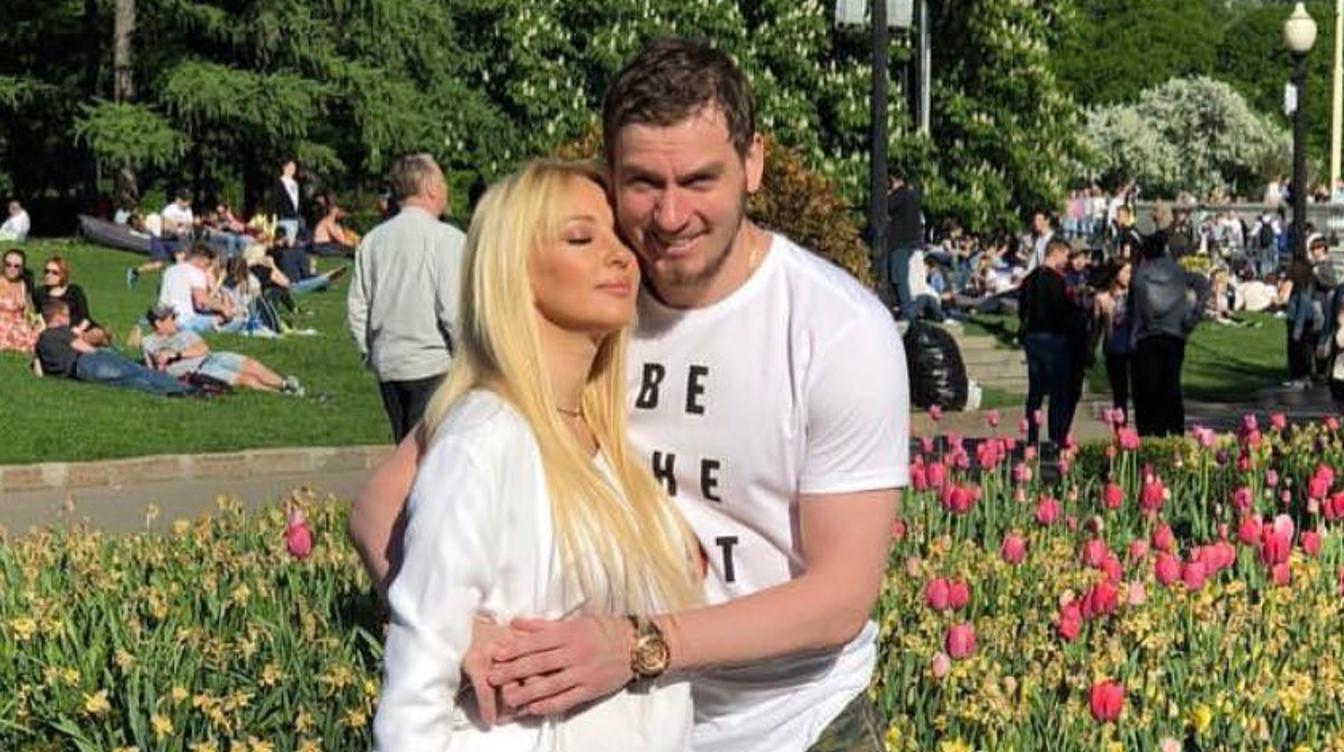 Самый счастливый человек на земле книга. Красивые надписи для влюбленных. Я самый счастливый человек на свете. Самый счастливый человек на свете. Ты у меня самый лучший мужчина.