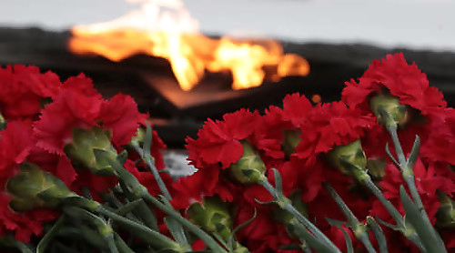 Расстались с парнем переписка. Смс о расставании с девушкой. Немытая европа стих. Повторяй за мной раз два три прощай. Пиши в комментарии пока а я отвечу стой или прощай.