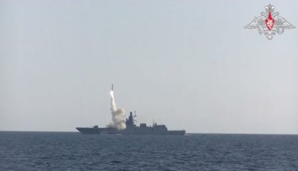 «Цирконом» по Боррелю: Россия «ударным пакетом» дезориентировала ПВО противника